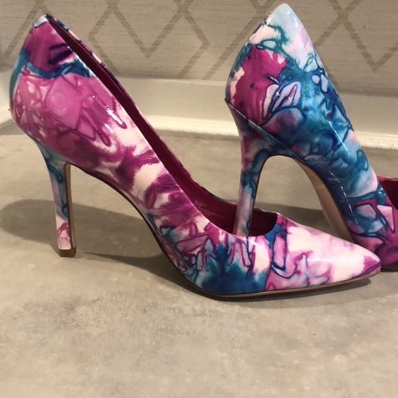 Bcbgeneration purple watercolor pointed toe heels size 8 - Picture 9 of 13